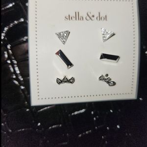 Stella and Dot Earrings